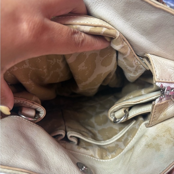 Sam Edelman Tan Leather Tote with Classic Design - Picture 6 of 8